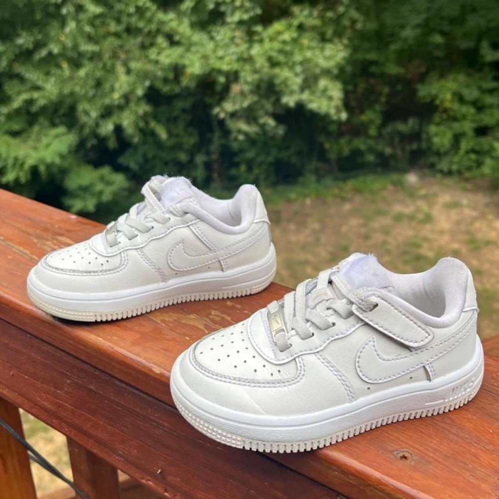 Nike Air Force 1 White Toddler Youth 8C Sneakers Unisex Running Shoes - Picture 5 of 8